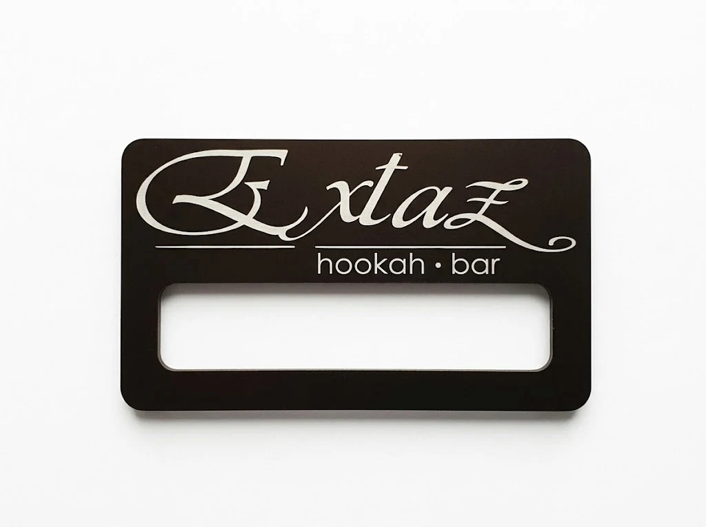 Матові графітові бейджі для «Extaz Hookah Bar»